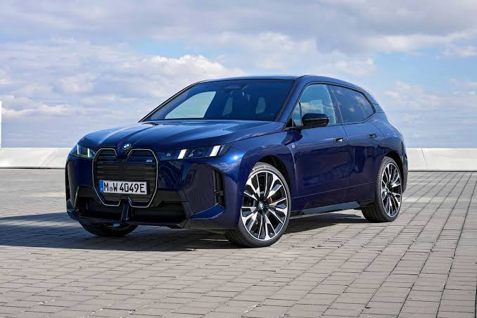 BMW iX